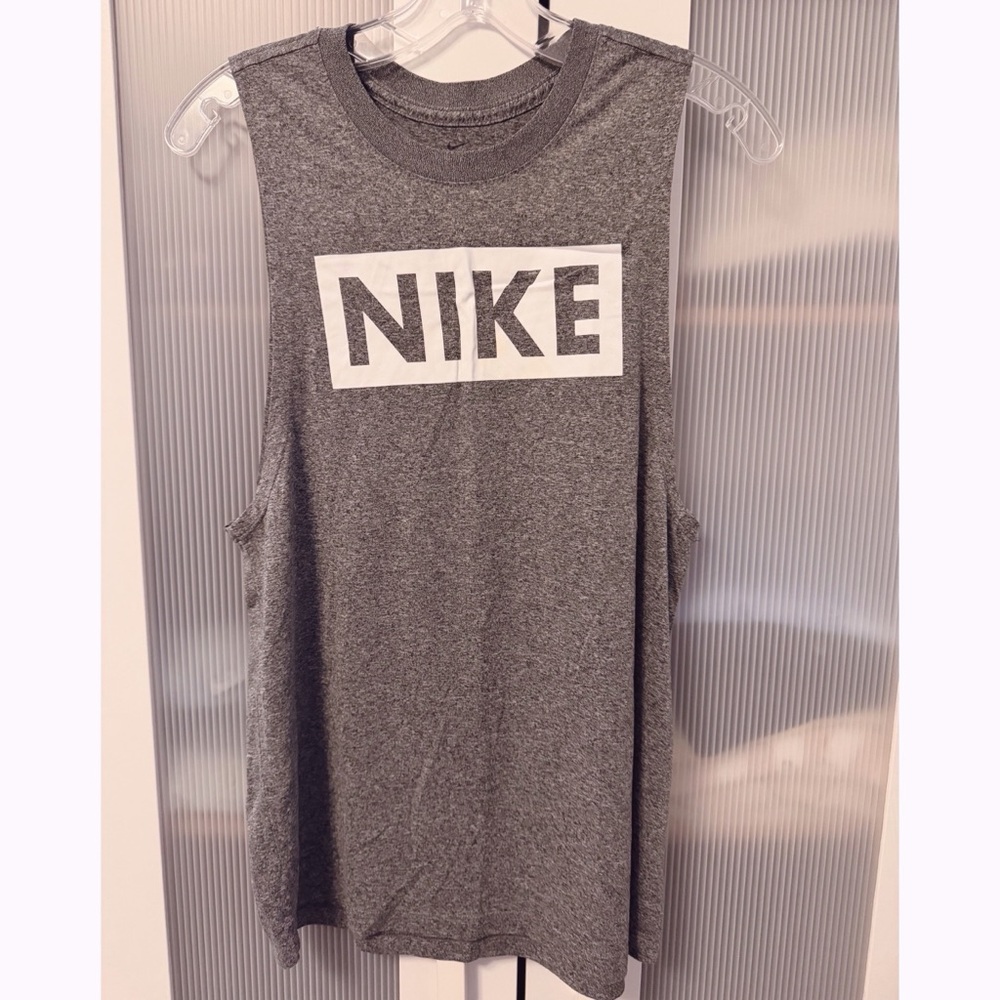NWOT Nike Heather Gray Muscle Tank with Logo Size M